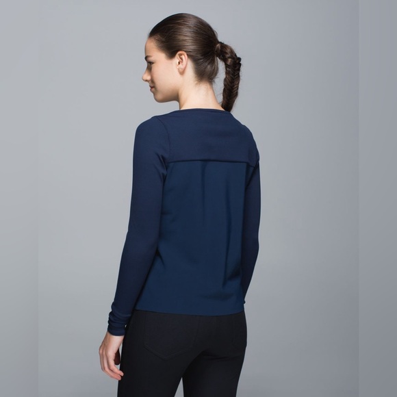 Lululemon Out Of This World Long Sleeve Inkwell Navy Size 4 - Picture 2 of 10